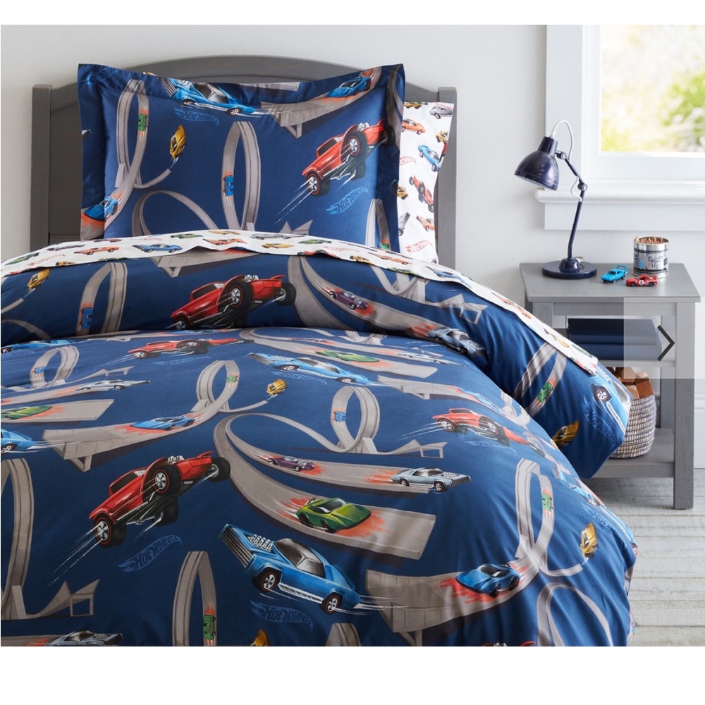 Pair (2) of Hot Wheels Twin Duvet Covers